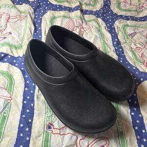 CROCS Black Clogs On The Clock Literide Work Slip On Resistant 207230 M13